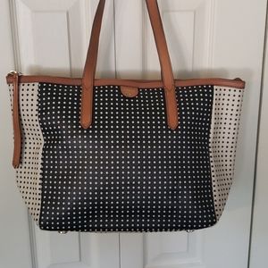 Fossil tote